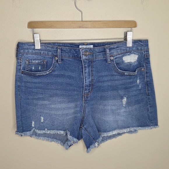 Sofia Vergara | Chi Distressed Denim Jean Frayed Hem Shorts Womens Size 10 - Picture 1 of 7